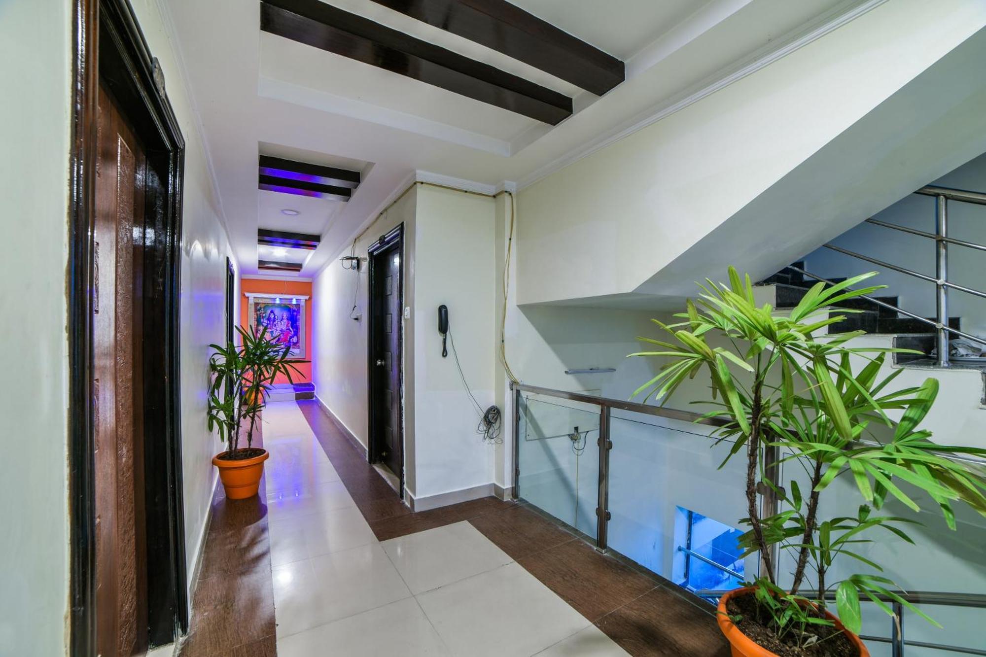 Hotel Oyo Surya Teja Residency Khammam Esterno foto